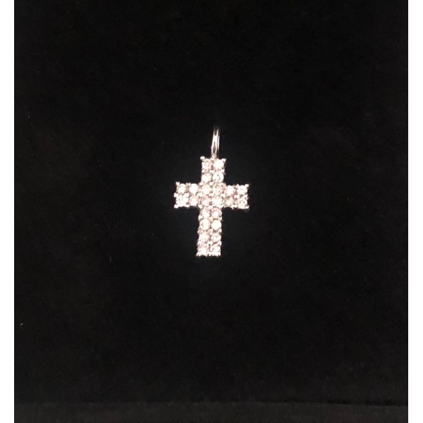 Σταύρος λευκοχρυσος Κ18 με δυο σειρές brilliant συνολικού βάρους 0,50cts 680€ Σταυροί